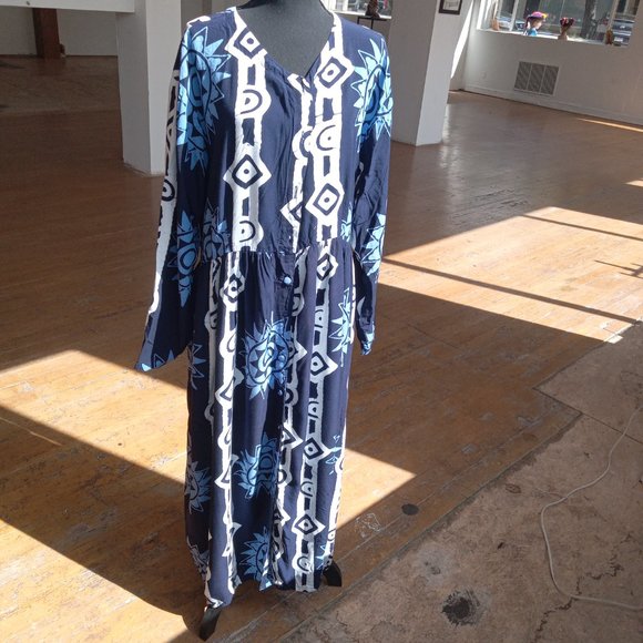 Blue and white geometric/ Western / ethnic printed long maxi button down dress - Picture 8 of 8